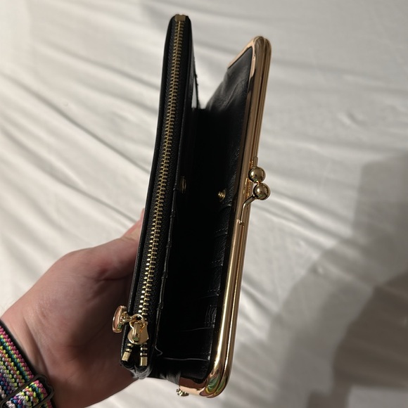 Wallet - Picture 3 of 3